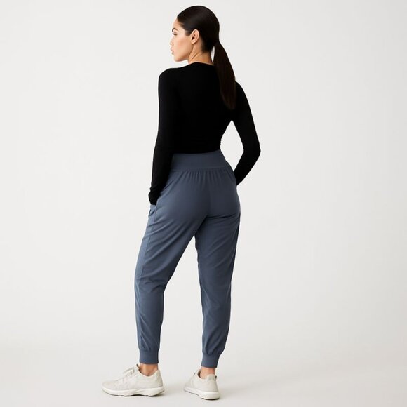 Athleta Attitude Women’s pants 6 Blue Grey Stretch Jogger Active Travel Comfort - Picture 2 of 11